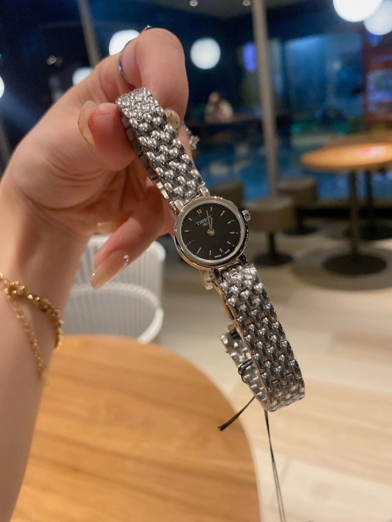 TISSOT Watches FreshLook 203855