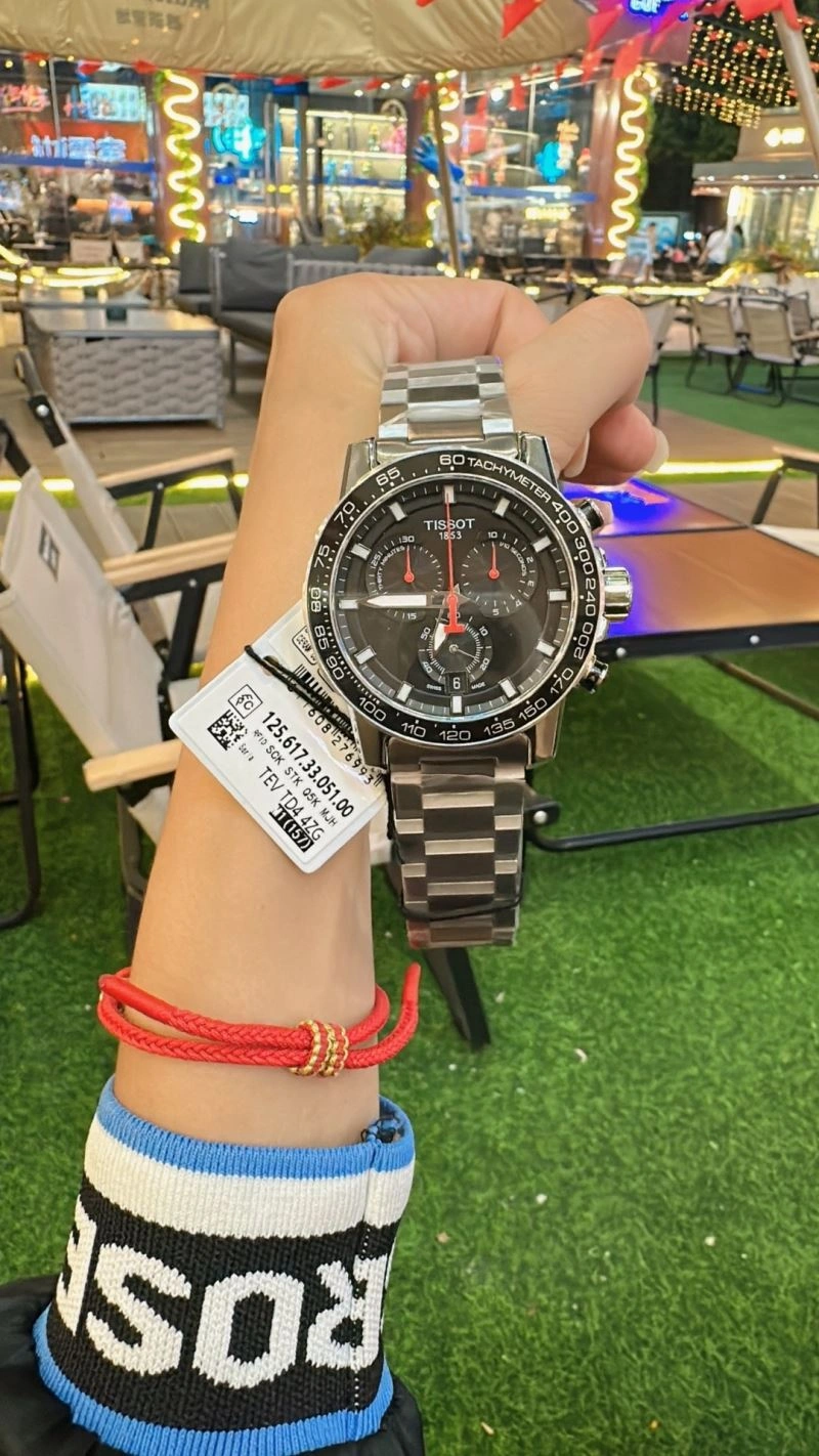 Vibrant TISSOT Watches 203540