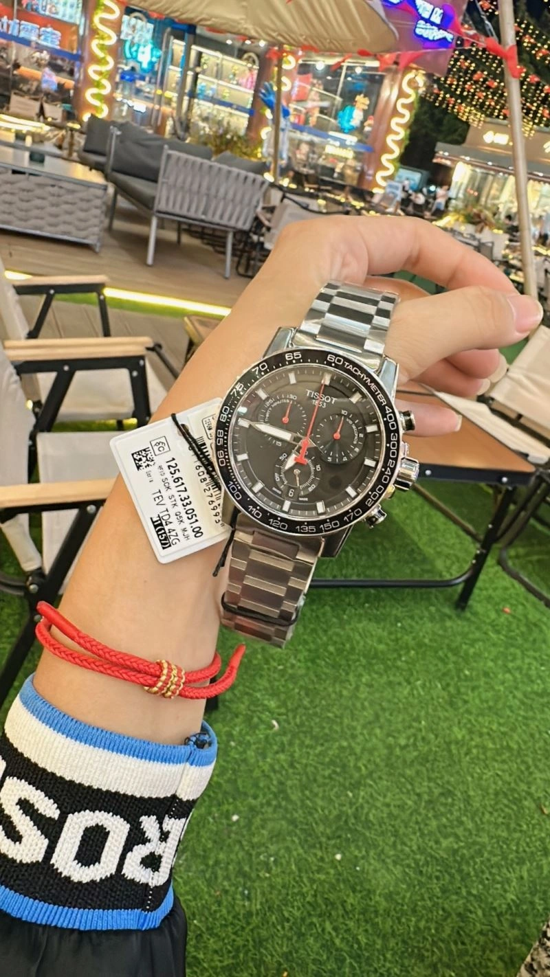 Vibrant TISSOT Watches 203540