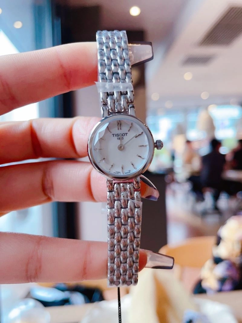 Resilient TISSOT Watches 203761