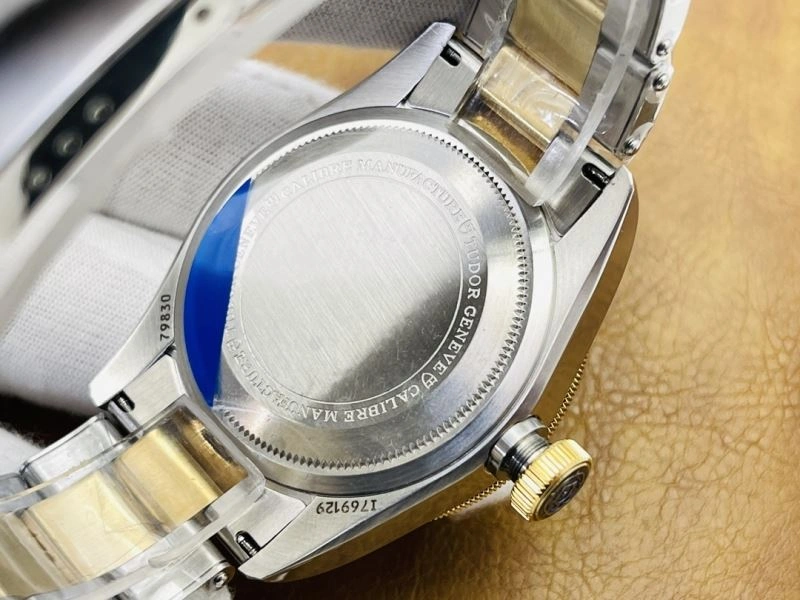 TUDOR Watches TravelReady 204214