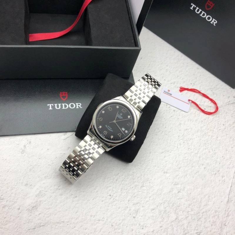 RelaxedFit TUDOR Watches 204189