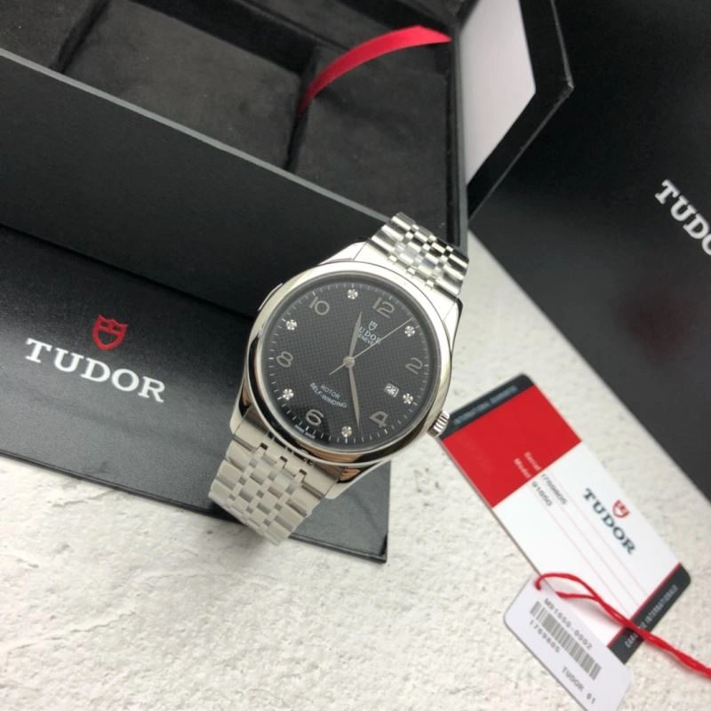 RelaxedFit TUDOR Watches 204189