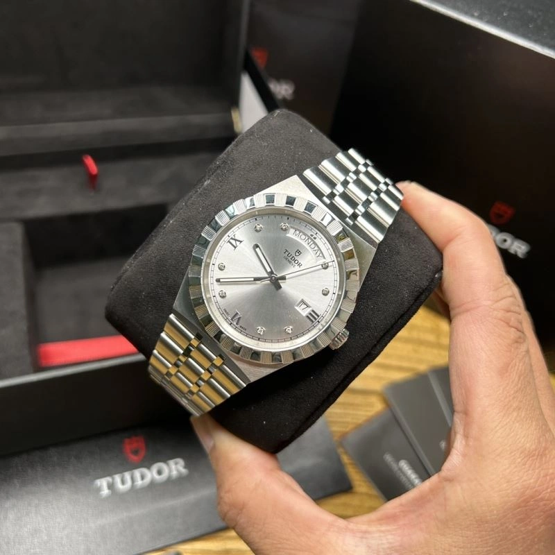 TUDOR Watches FreshLook 204101