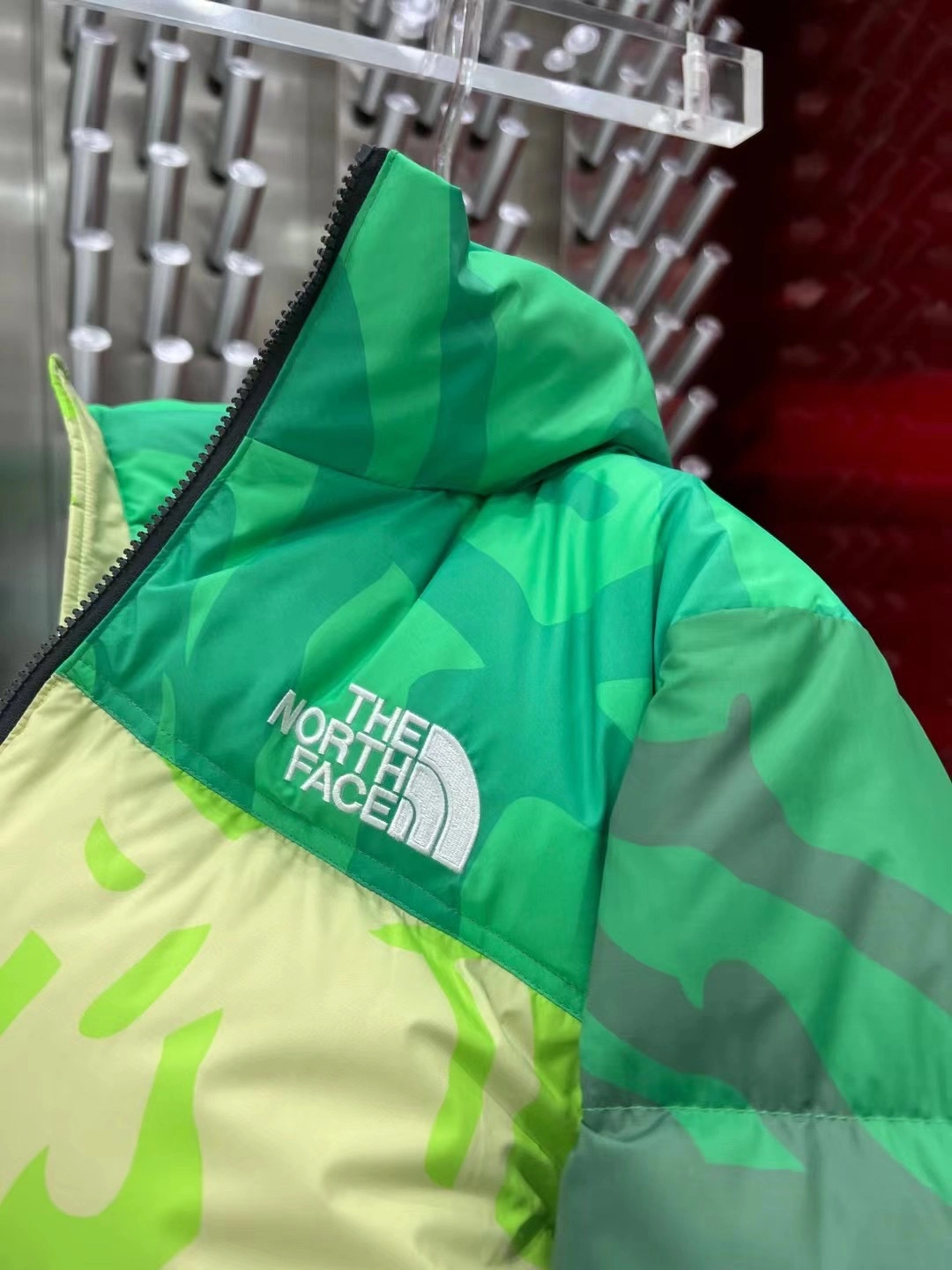 The North Face Down Jackets Breathable 173181