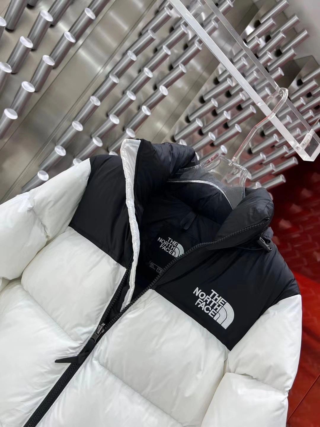 The North Face Down Jackets Premium 173176