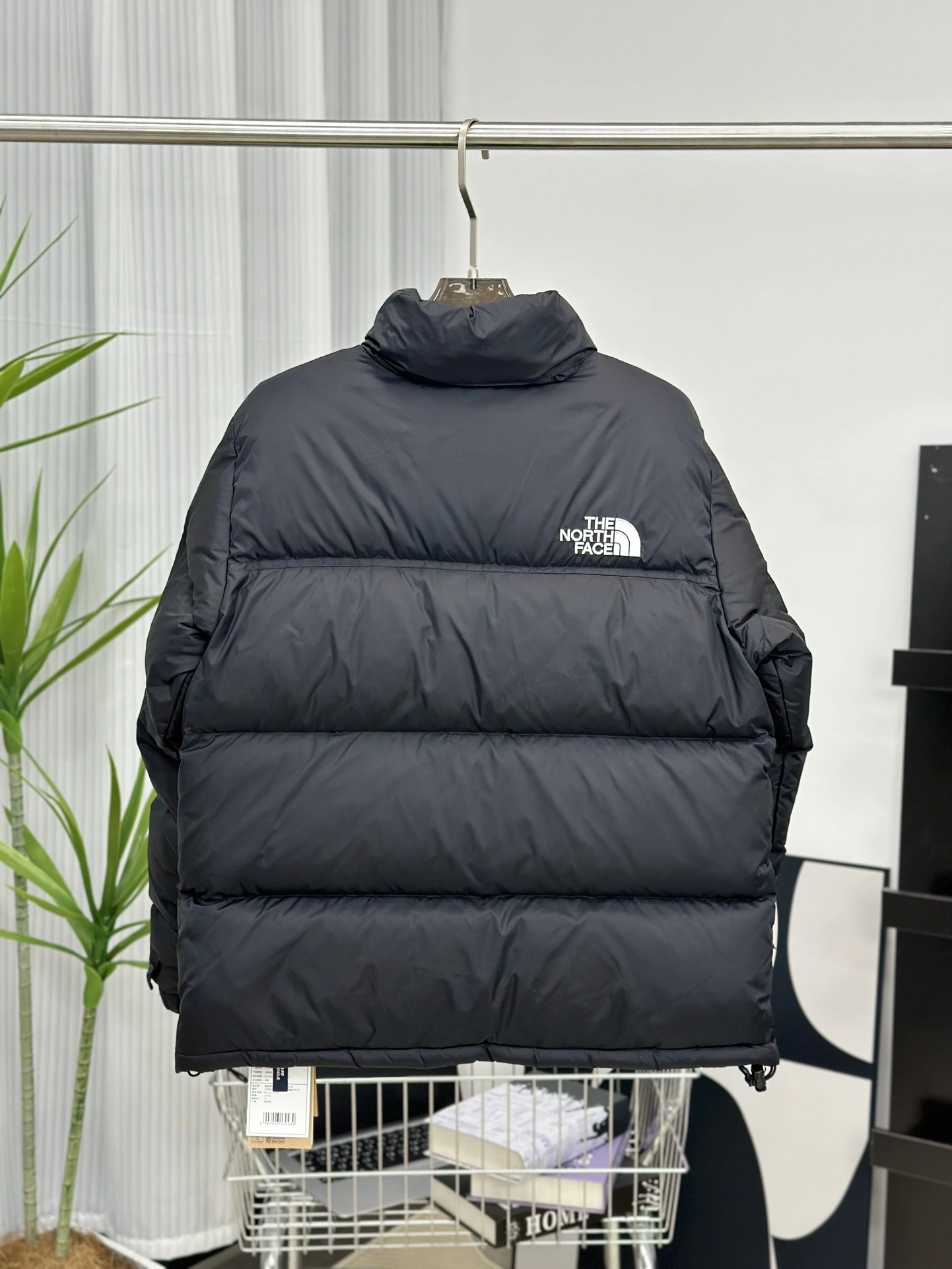 The North Face Down Jackets Premium 173190