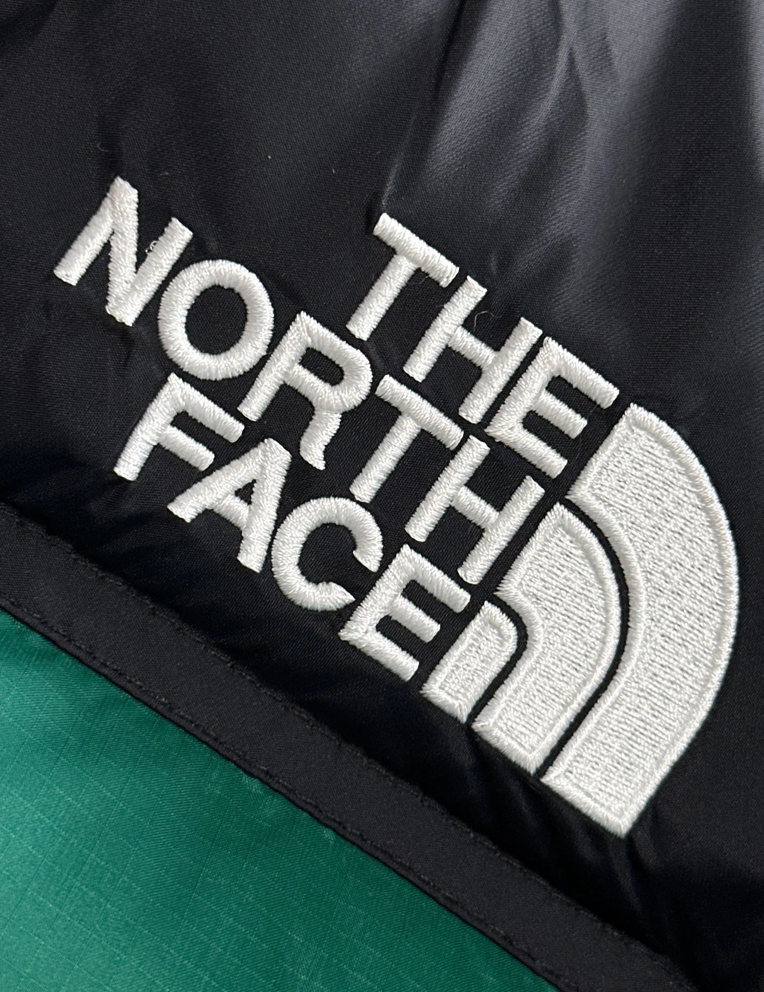 Classic The North Face Down Jackets 173136