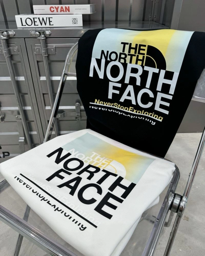 SportInspired The North Face Hoodies 173032