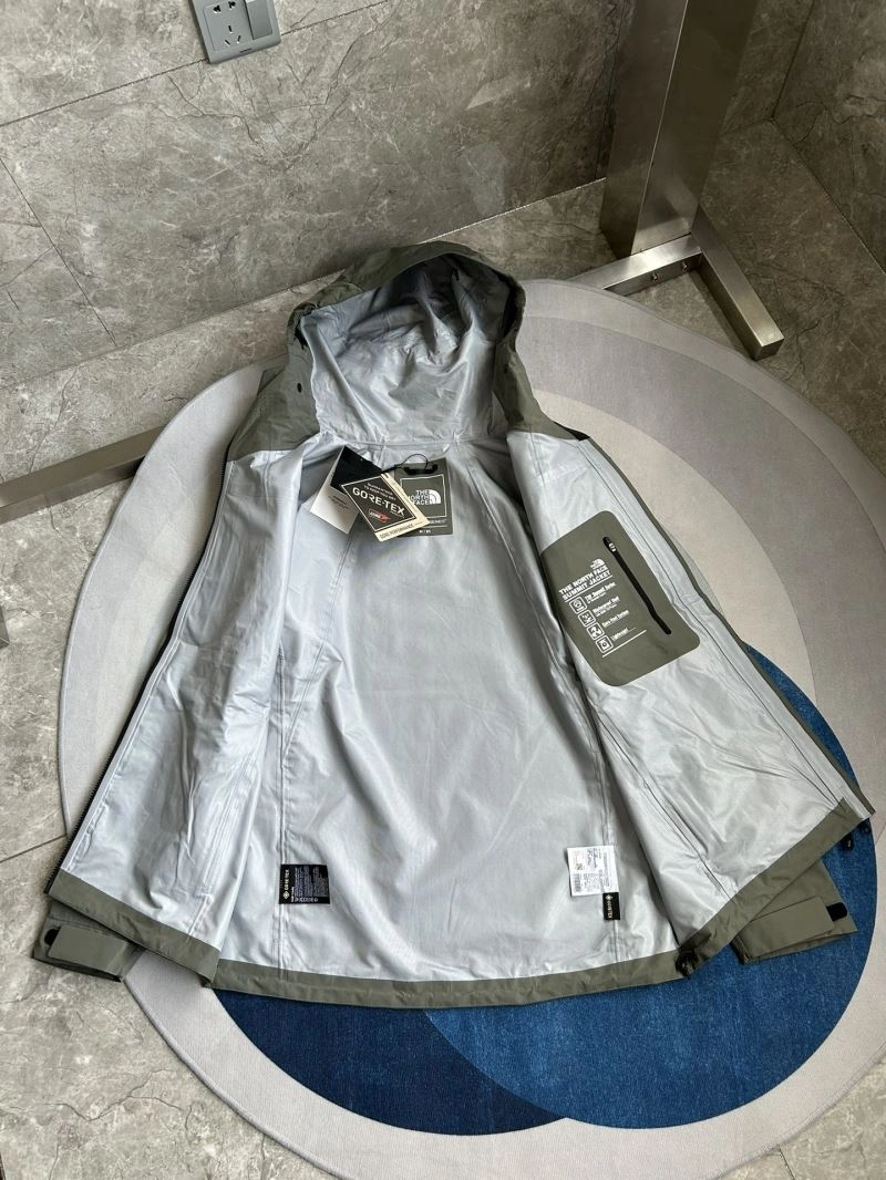 The North Face Outwear ModernLook 173053