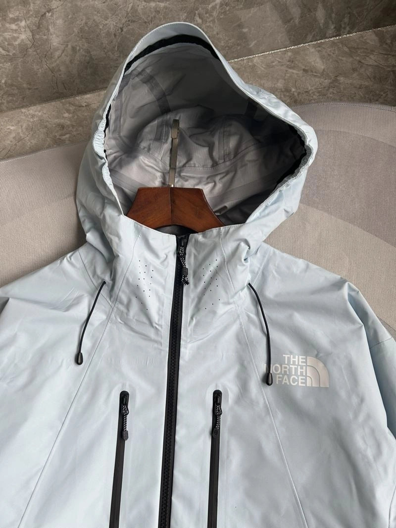 Bright The North Face Outwear 173045