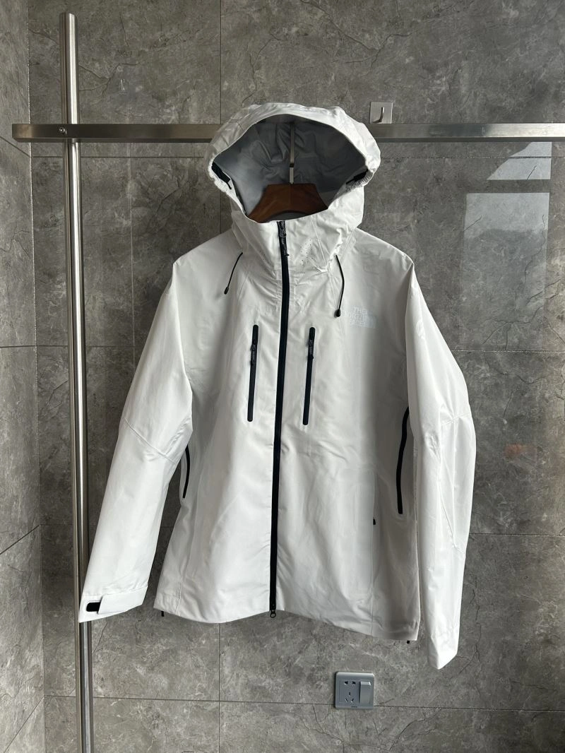 The North Face Outwear OdorResistant 173070