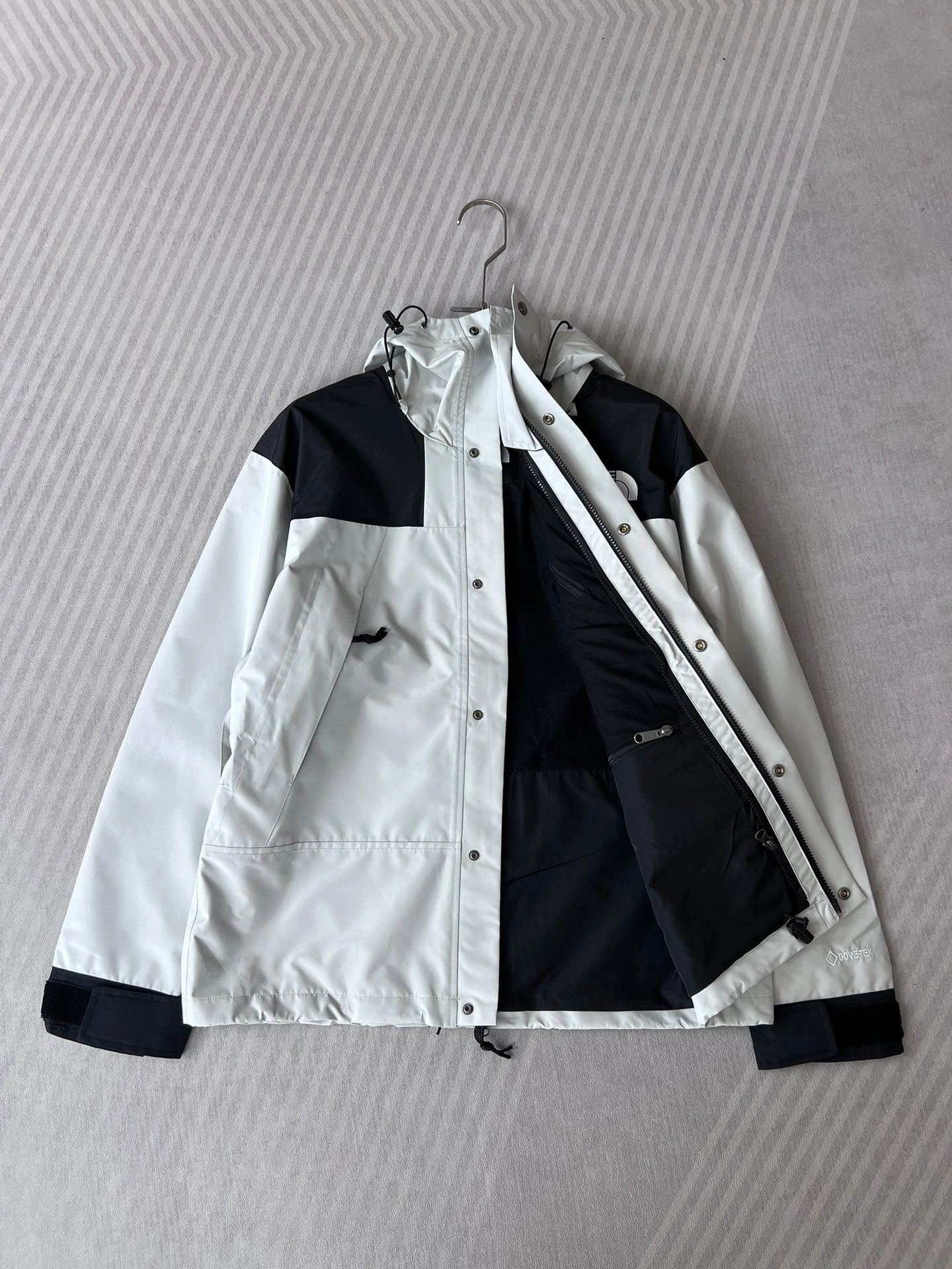 HighPerformance The North Face Outwear 173130