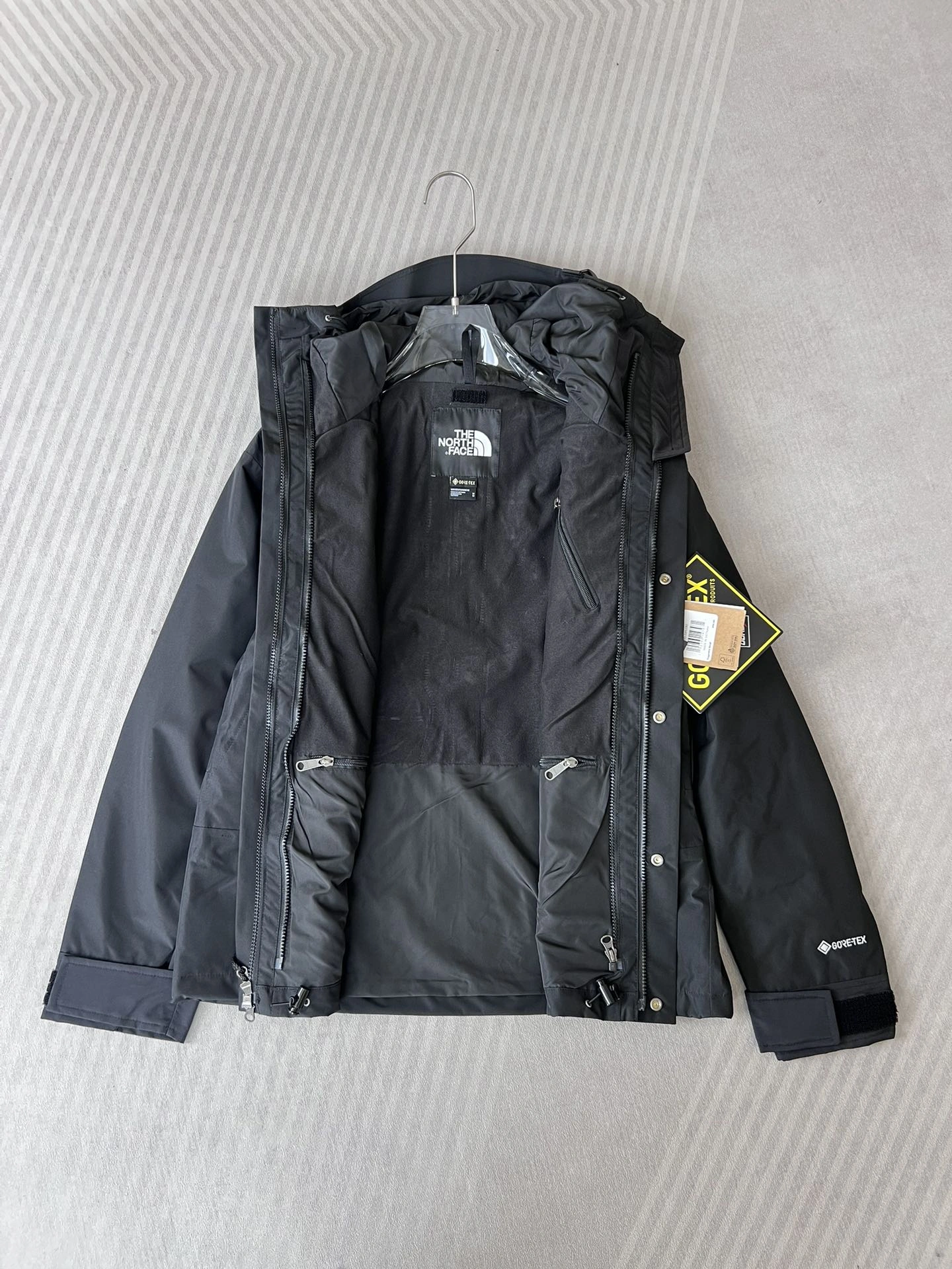 The North Face Outwear Sleek 173123