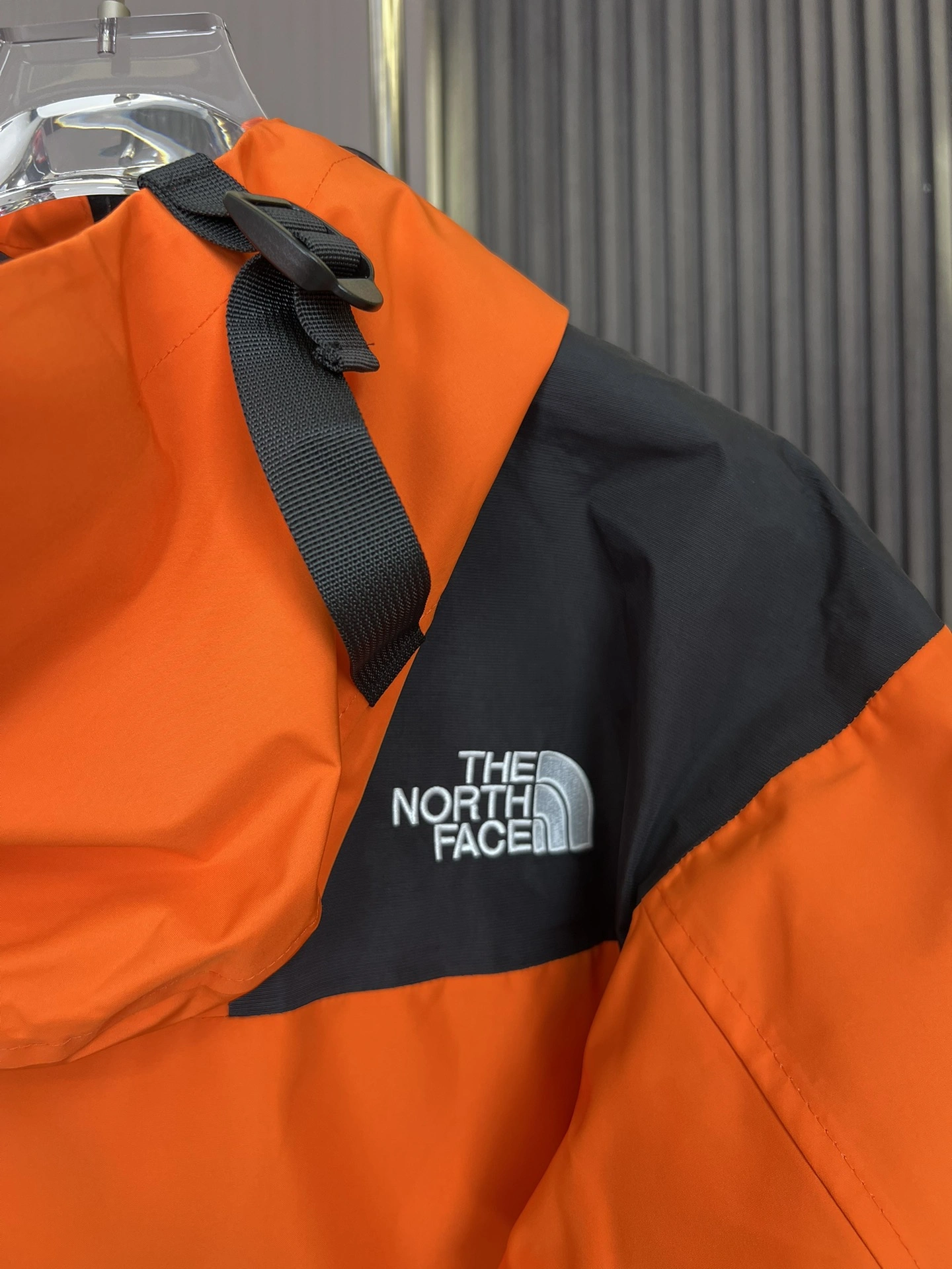 The North Face Outwear Breathable 173116