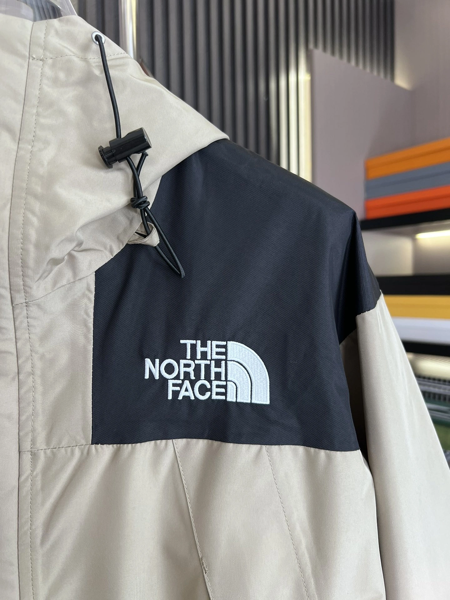 The North Face Outwear Stretchable 173118