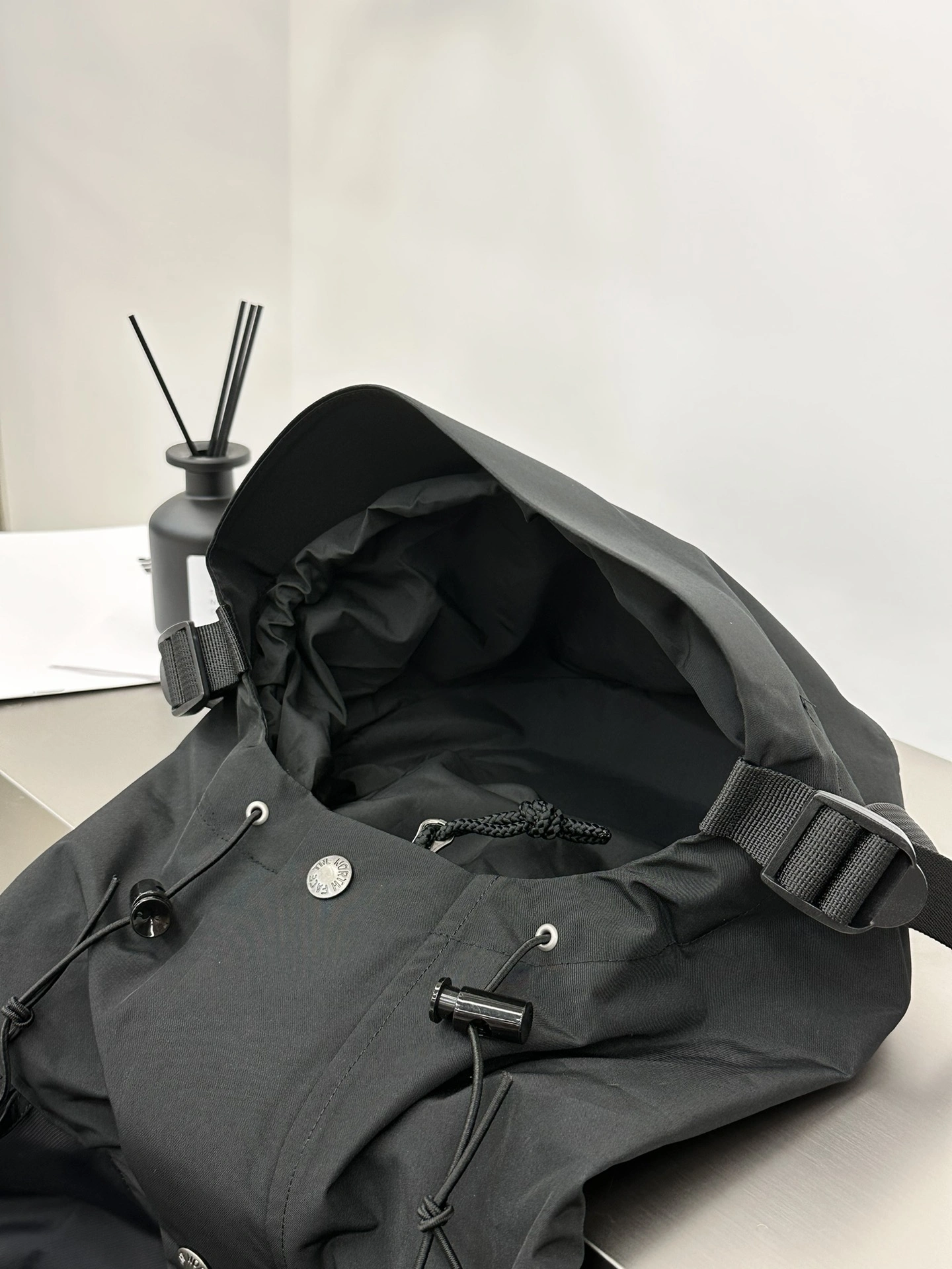 Breathable The North Face Outwear 173098