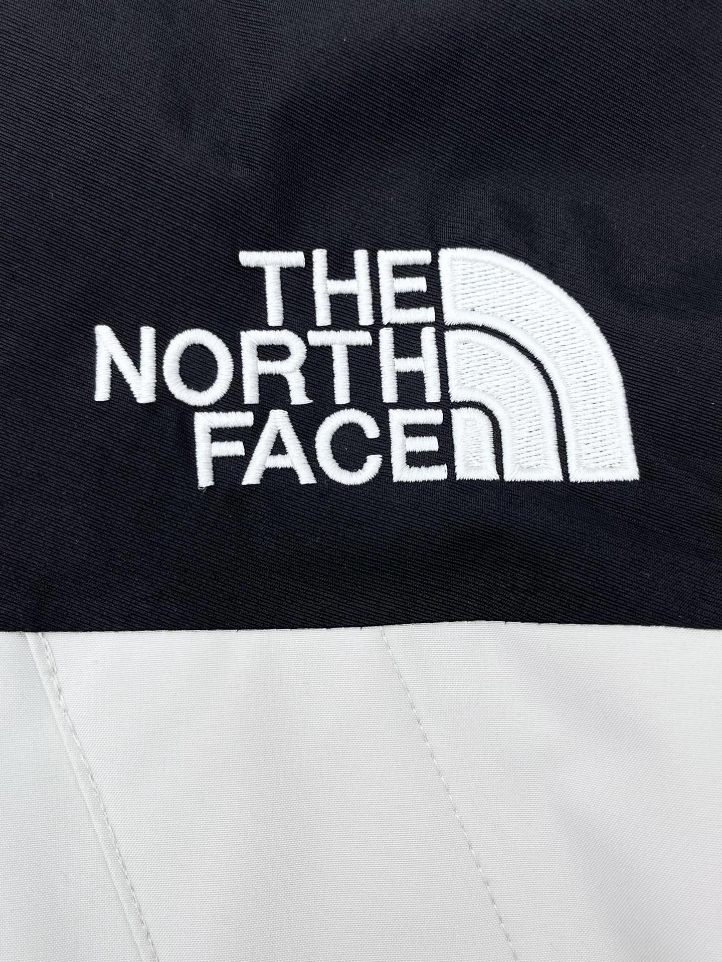 FreshLook The North Face Outwear 173071
