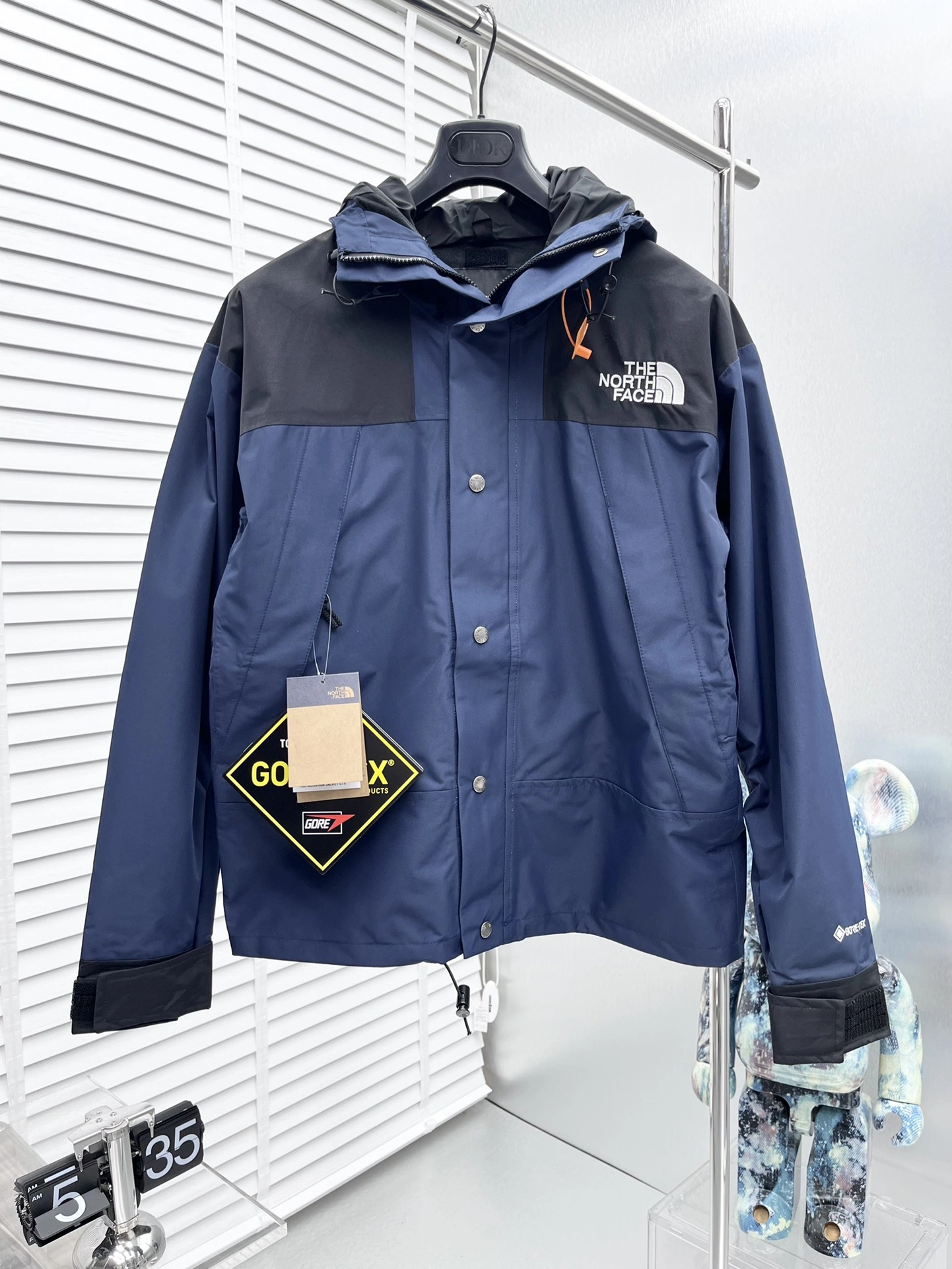 FreshLook The North Face Outwear 173069