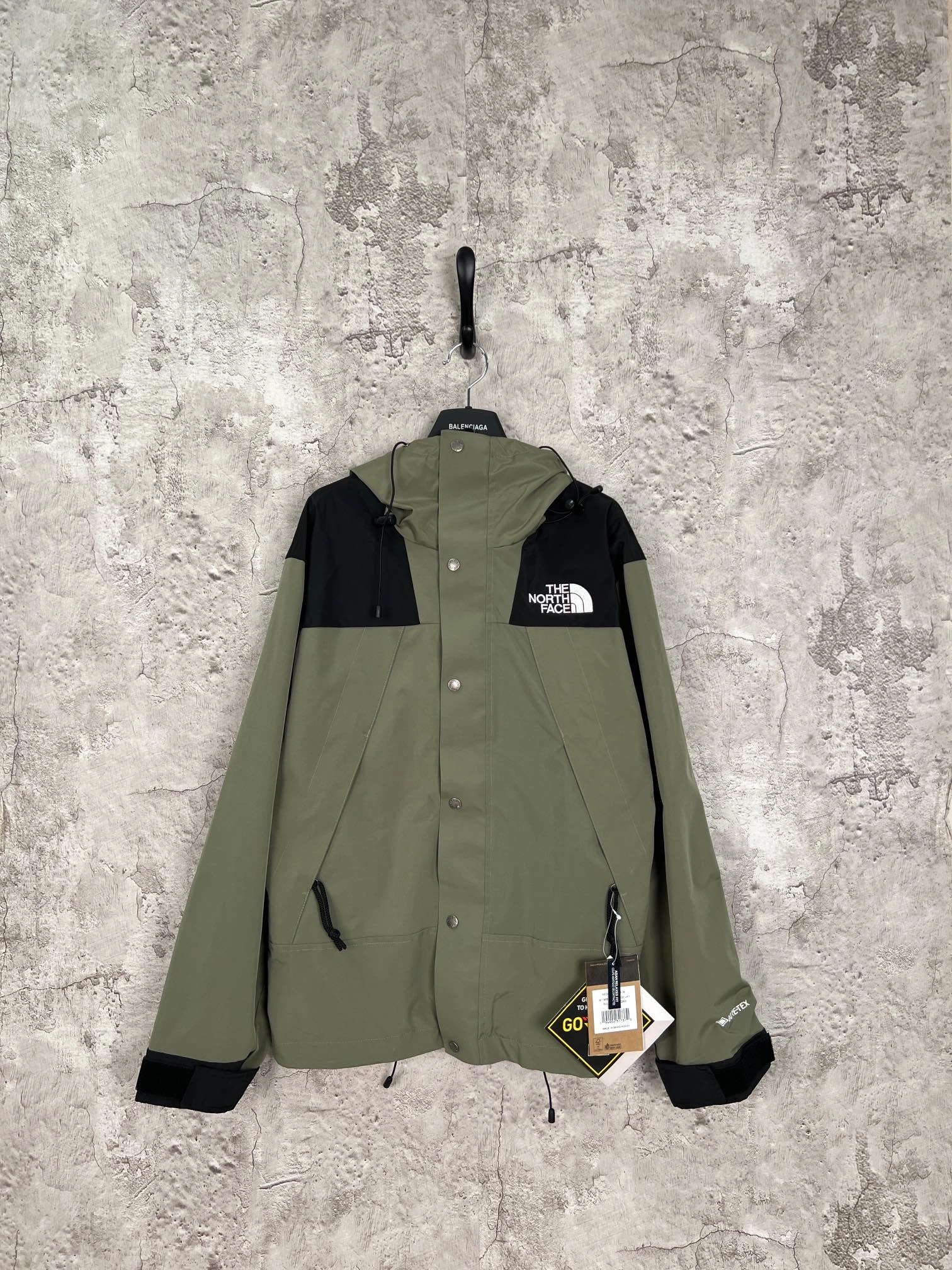 HighPerformance The North Face Outwear 173091