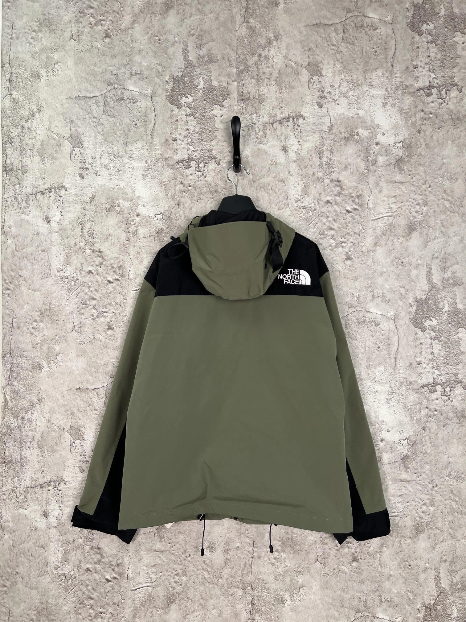 HighPerformance The North Face Outwear 173091