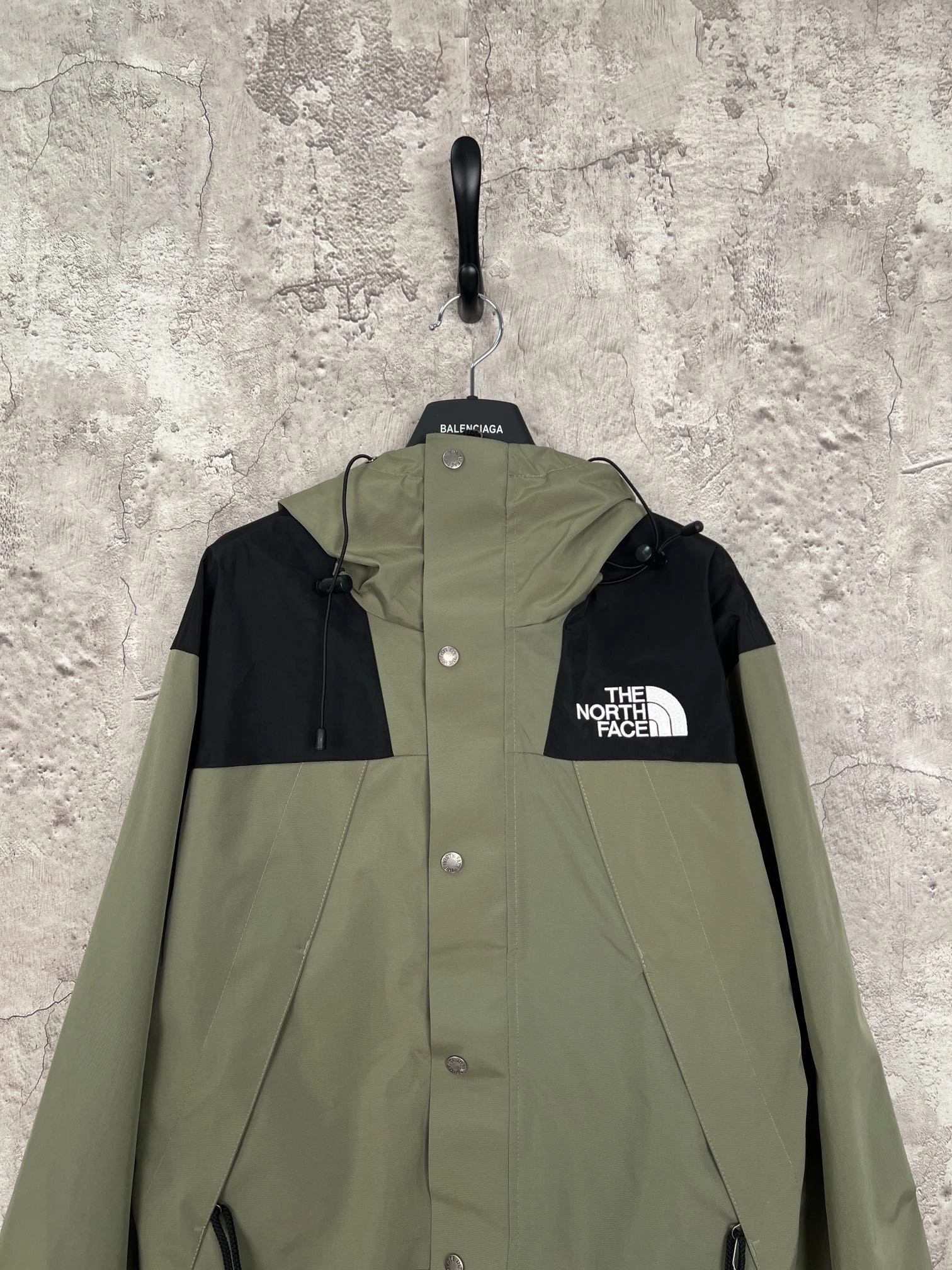 HighPerformance The North Face Outwear 173091