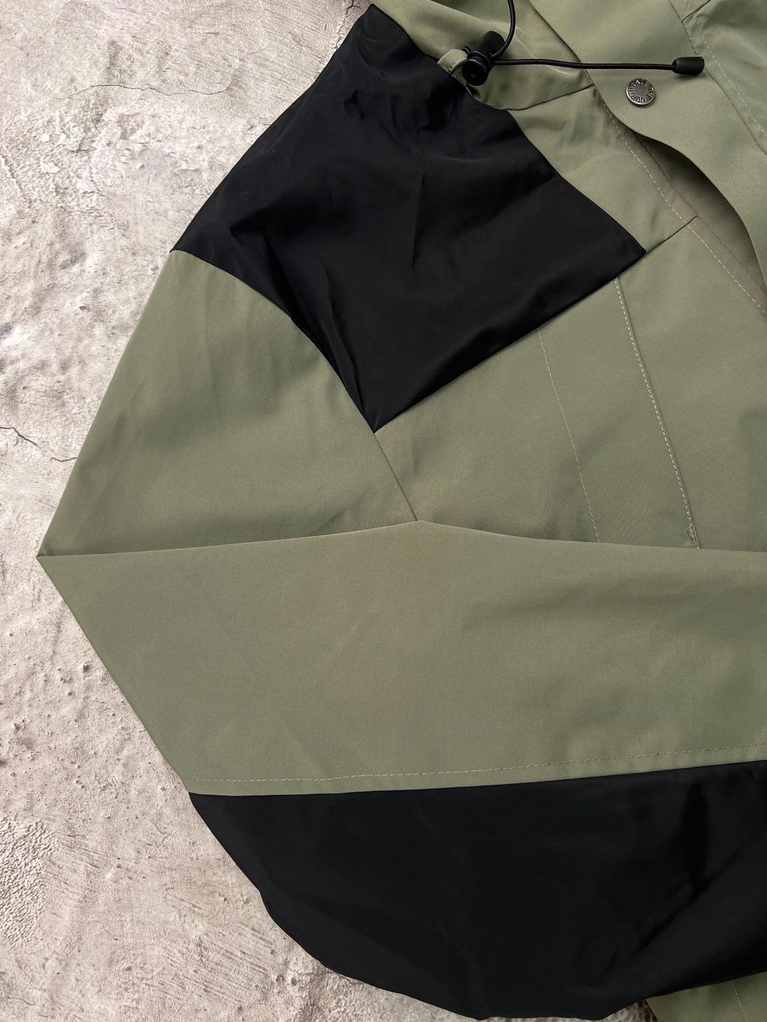 HighPerformance The North Face Outwear 173091