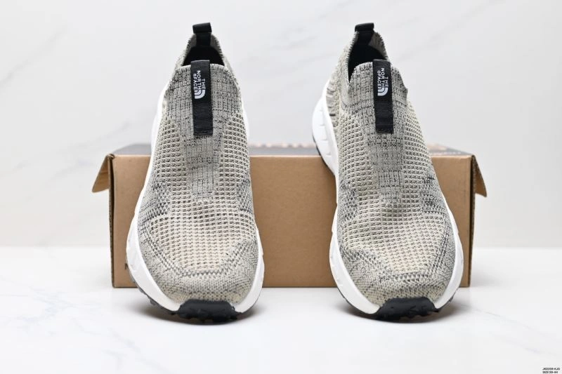 TravelReady The North Face Shoes 1682