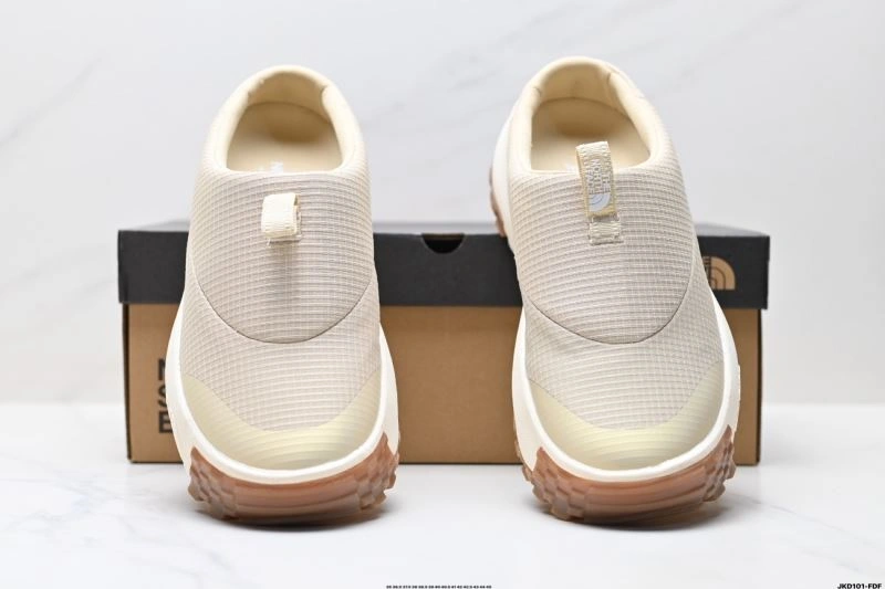 The North Face Shoes Effortless 1691