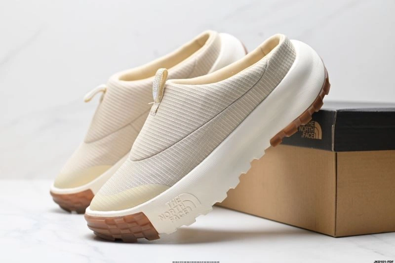 The North Face Shoes Effortless 1691