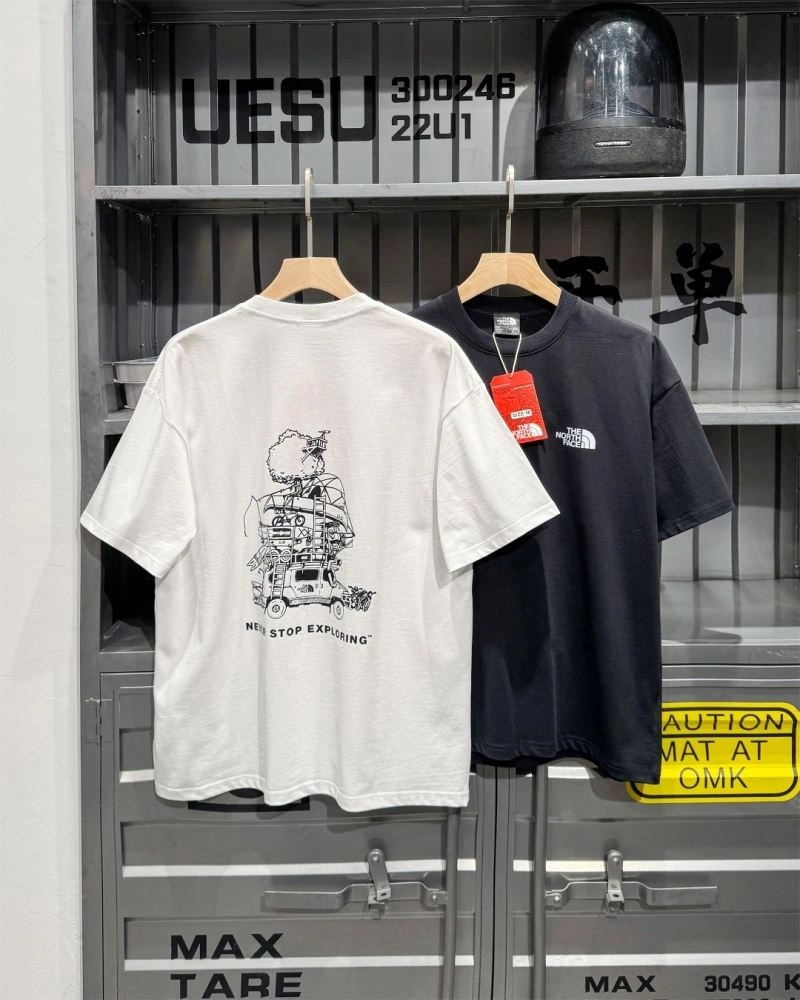 Sporty The North Face T-Shirts 173027