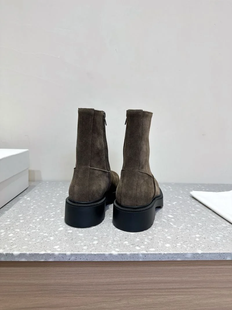 Vibrant The Row Boots 7227