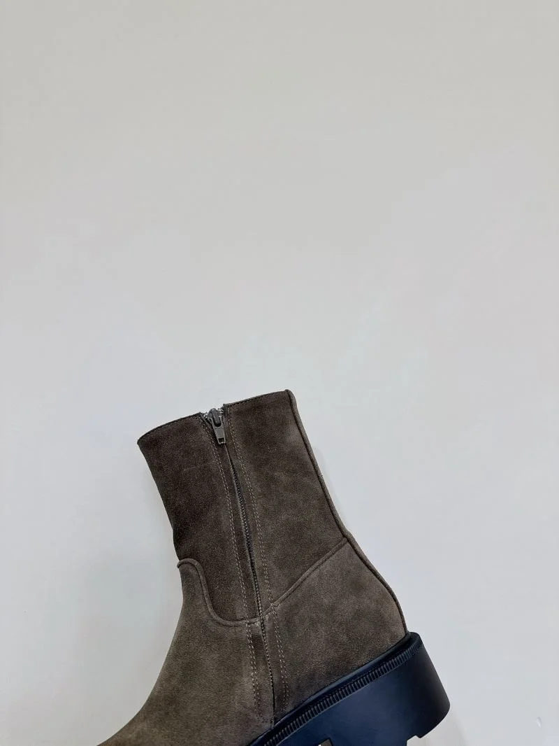 Vibrant The Row Boots 7227