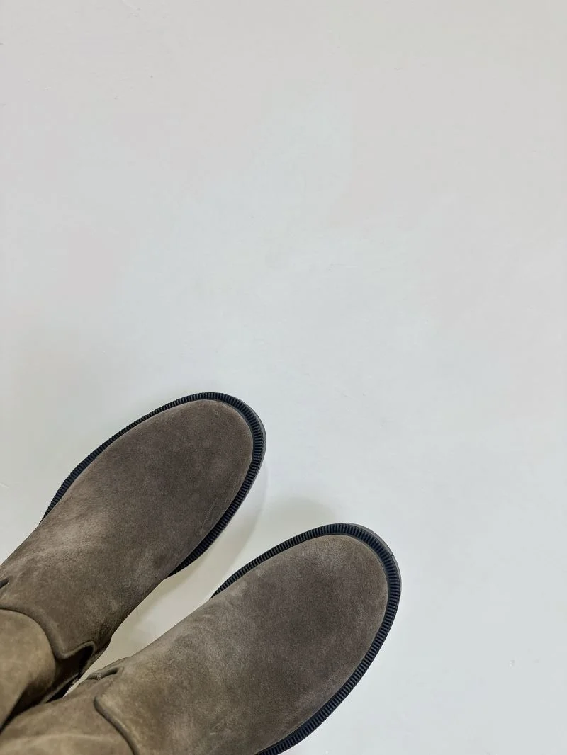 Vibrant The Row Boots 7227
