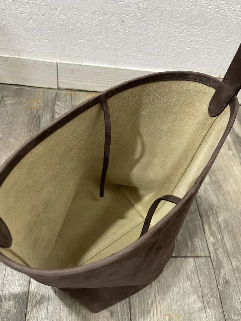 Durable The Row Bucket Bags 45612