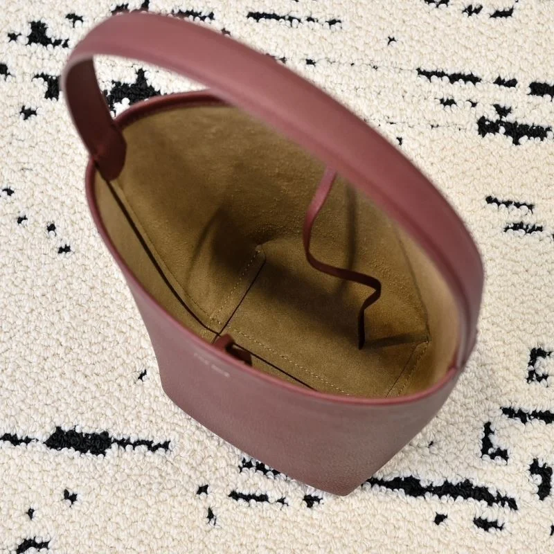 EyeCatching The Row Bucket Bags 45588