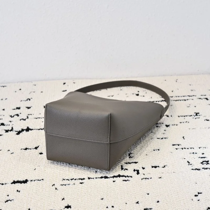 MultiPurpose The Row Bucket Bags 45659