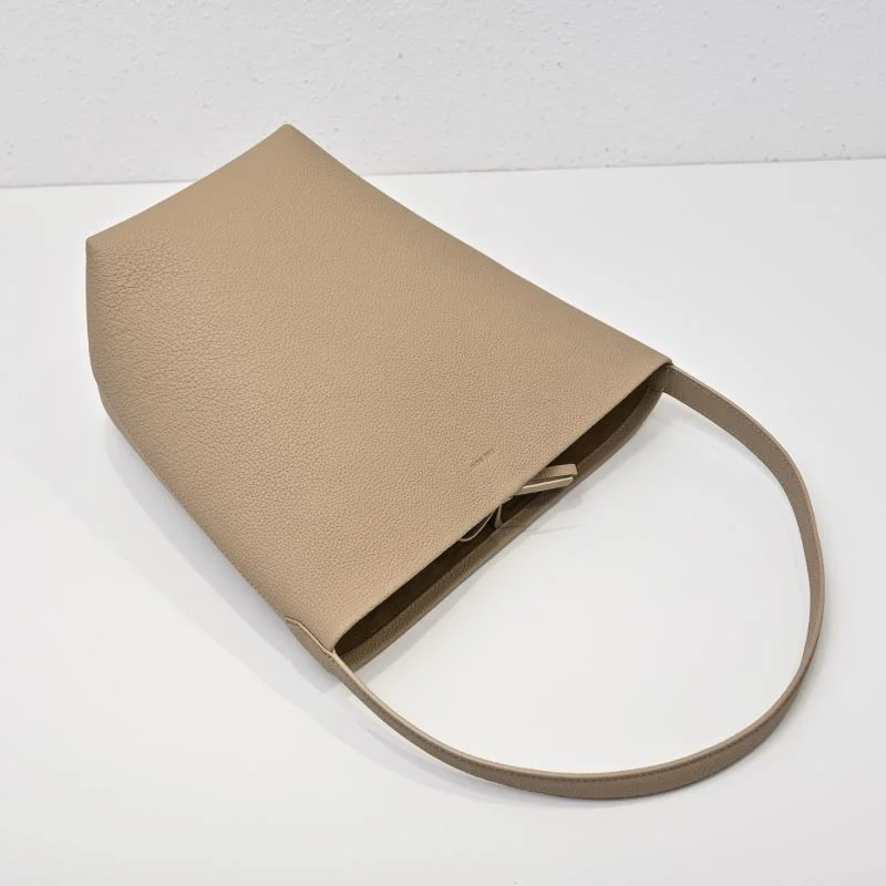 The Row Bucket Bags Classic 45431