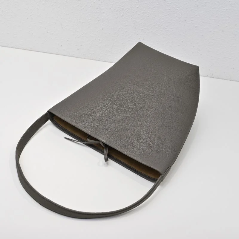 Durable The Row Bucket Bags 45416