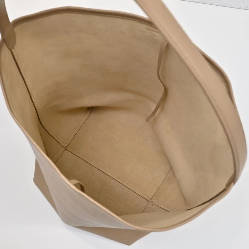 Efficient The Row Bucket Bags 45392