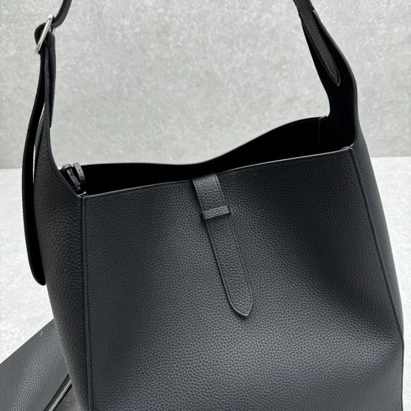 The Row Bucket Bags ZeroBulk 64232