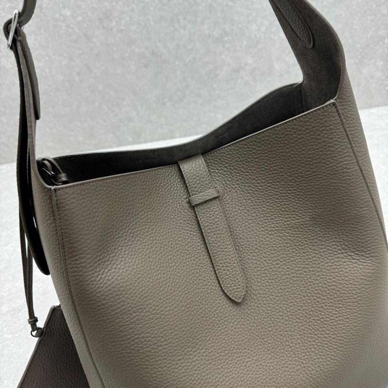 WrinkleFree The Row Bucket Bags 64236