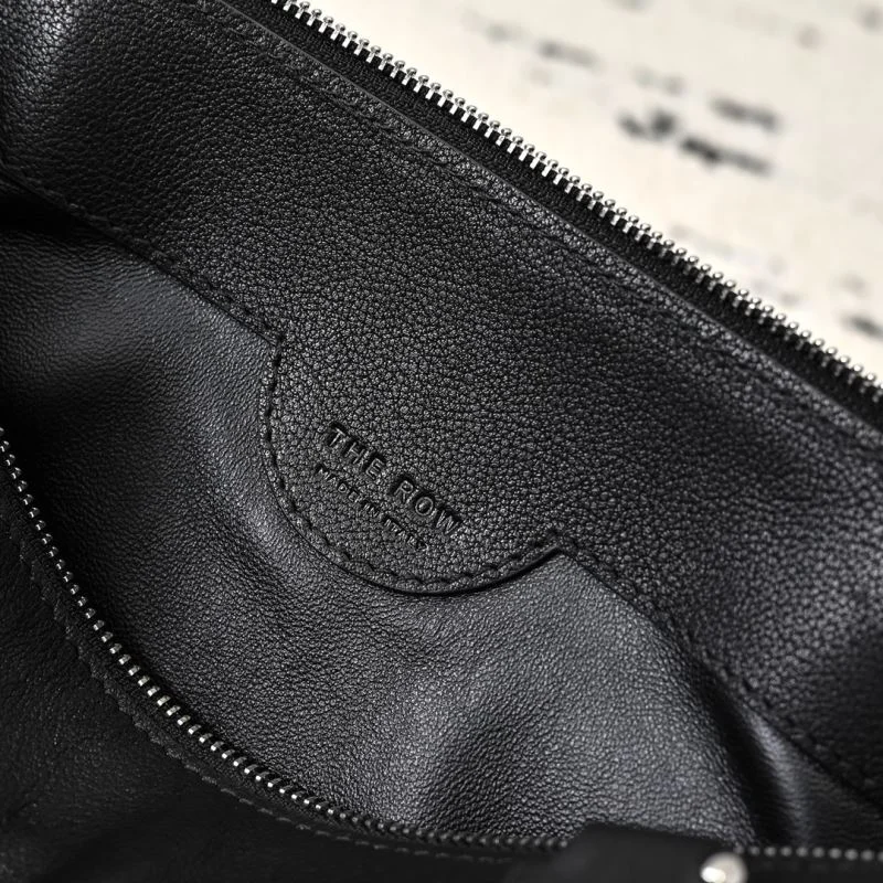 The Row Round Bags UrbanStyle 45567