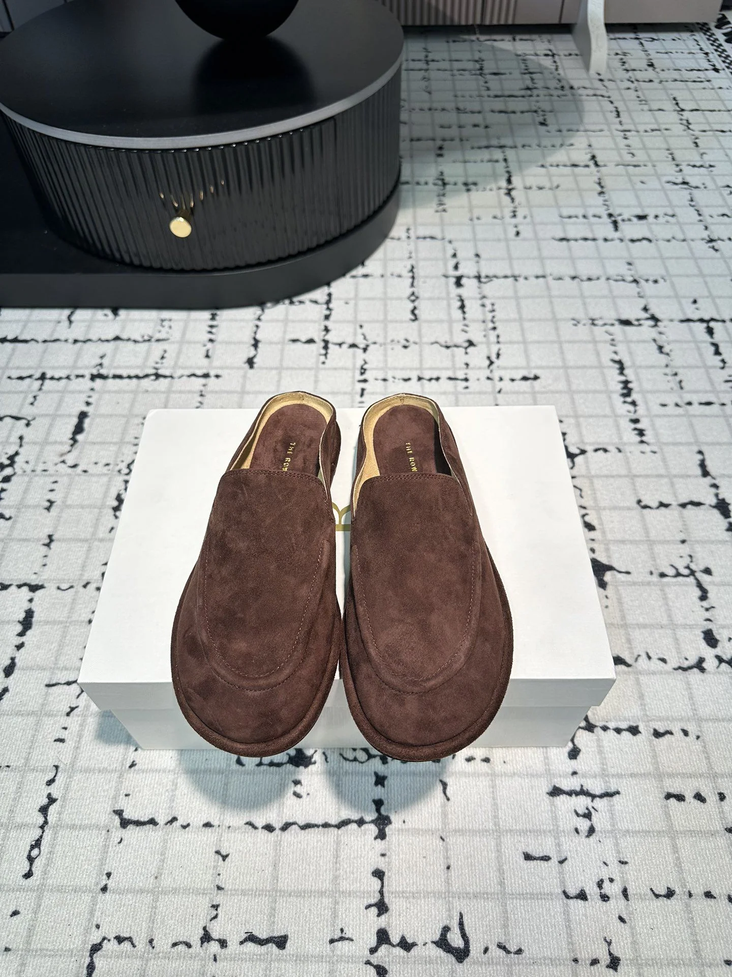 Upgraded The Row Sandals 7221