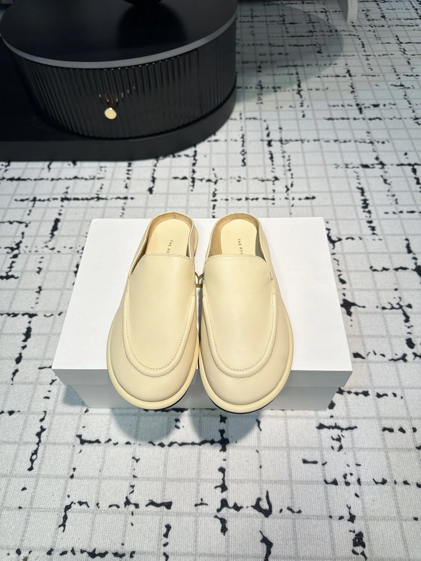 The Row Sandals DailyWear 7252