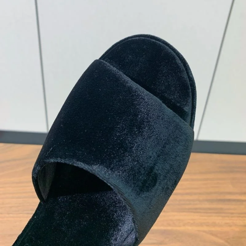 Attractive The Row Sandals 11290