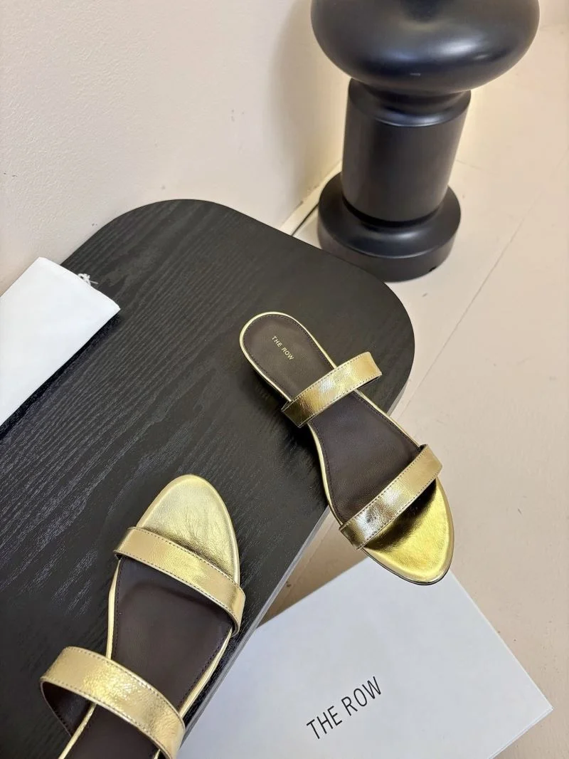 SoftTouch The Row Sandals 8914