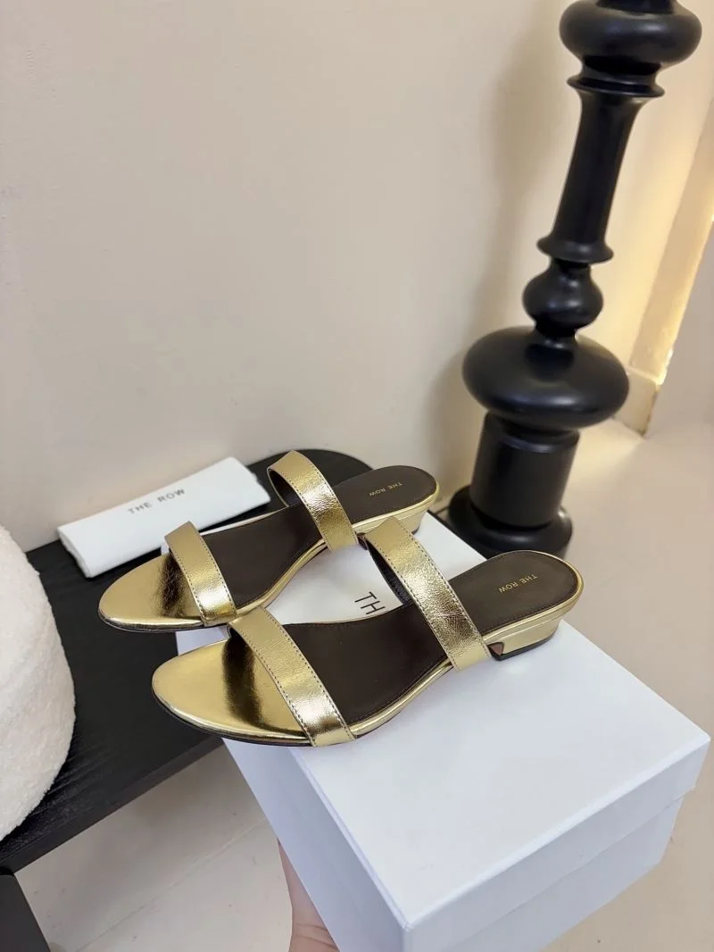 SoftTouch The Row Sandals 8914