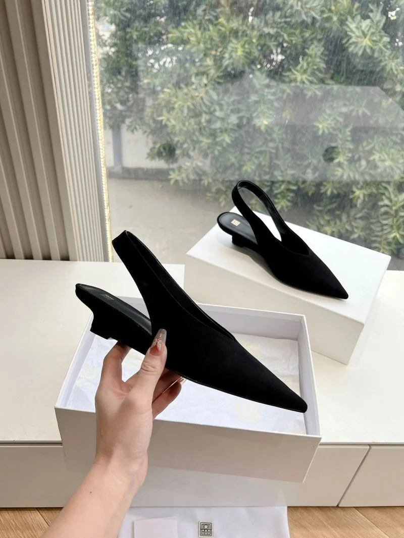 Sporty The Row Sandals 8896