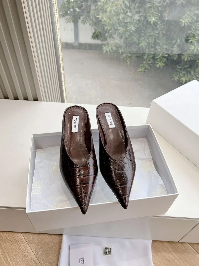 The Row Sandals Packable 8935